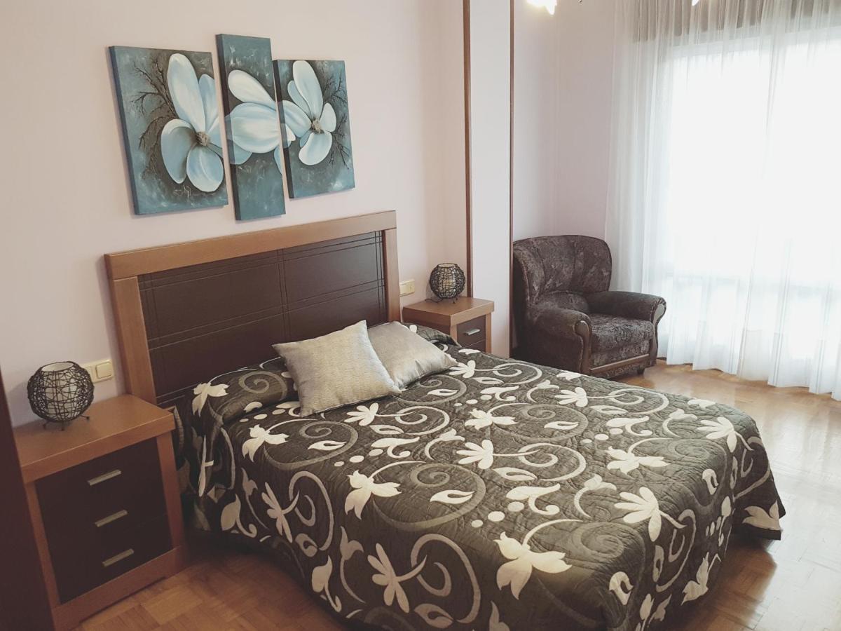 Piso Amplio En El Centro De Vilagarcia De Arousa Εξωτερικό φωτογραφία